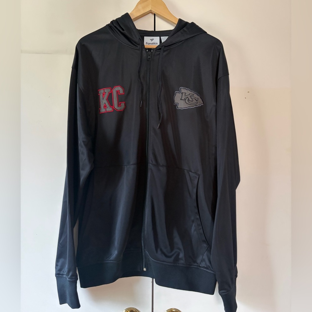 Men’s Kansas City Chiefs Zip-Up Sweatshirt  - SIZE XL TALL